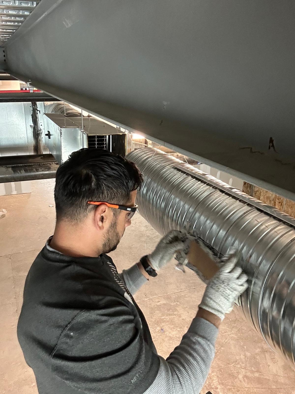 Installing large commercial ductwork